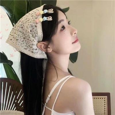 小犬与女孩